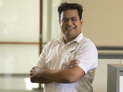 dir-manish-bothra